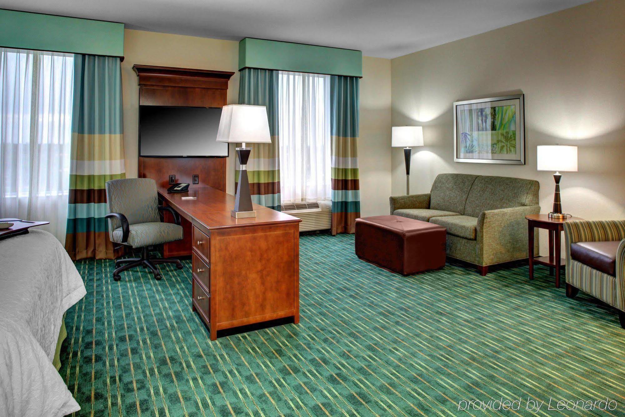 Hampton Inn And Suites Coconut Creek West Dixie Bend Exterior photo